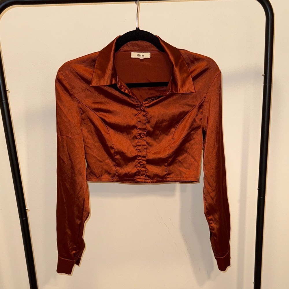 Chic Satin Button-Up Blouse in Rust